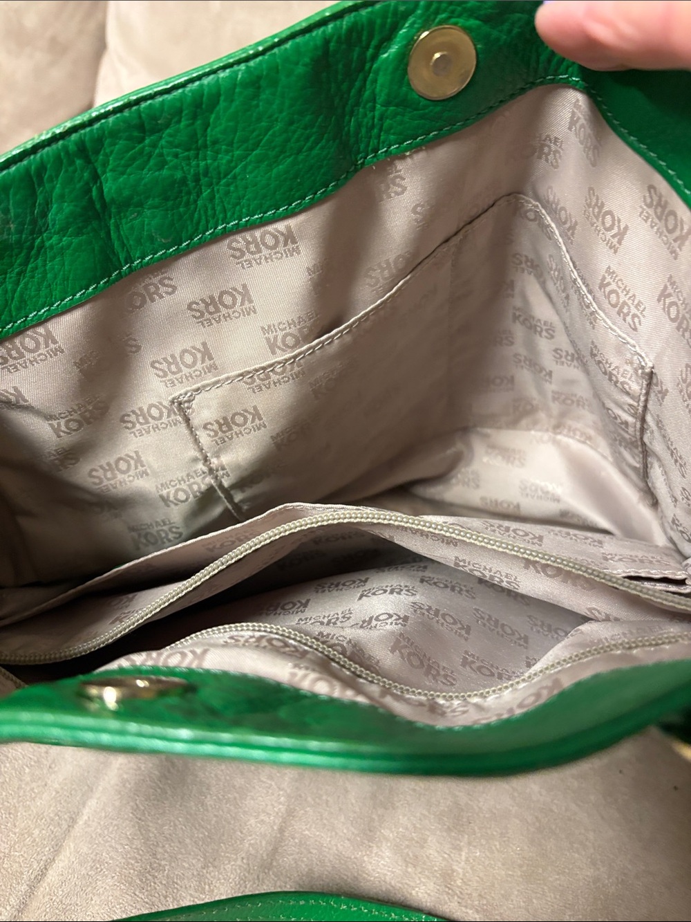 Michael Kors Bright Green Pebbled Leather Tote with Gold Hardware - Picture 5 of 5
